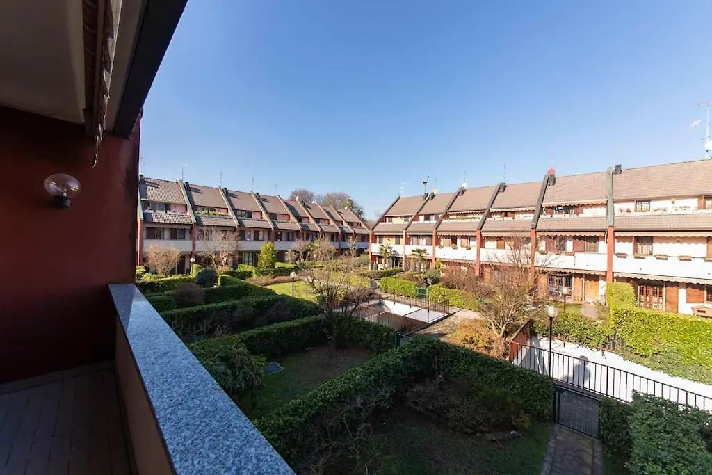 Apartment Villa Tobagi - Spacious House Near Rho Fiera Arese